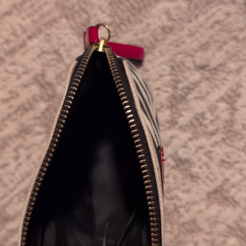 Sephora Striped Pouch - Picture 6 of 6
